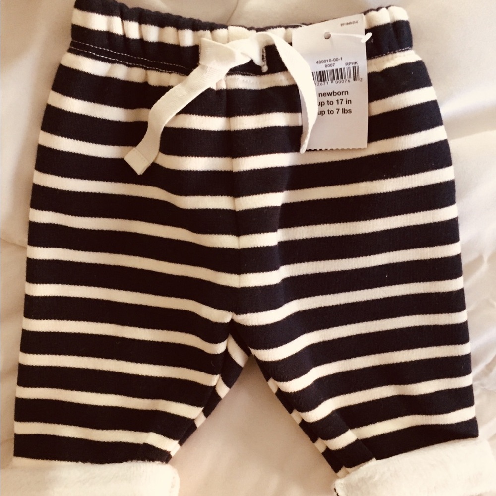 NWT BabyGap newborn ❄️ pants